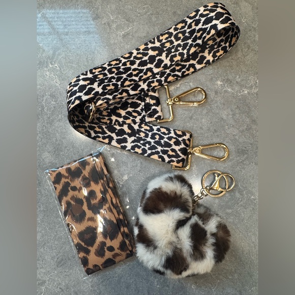 Accessories - Leopard Accessory Lot